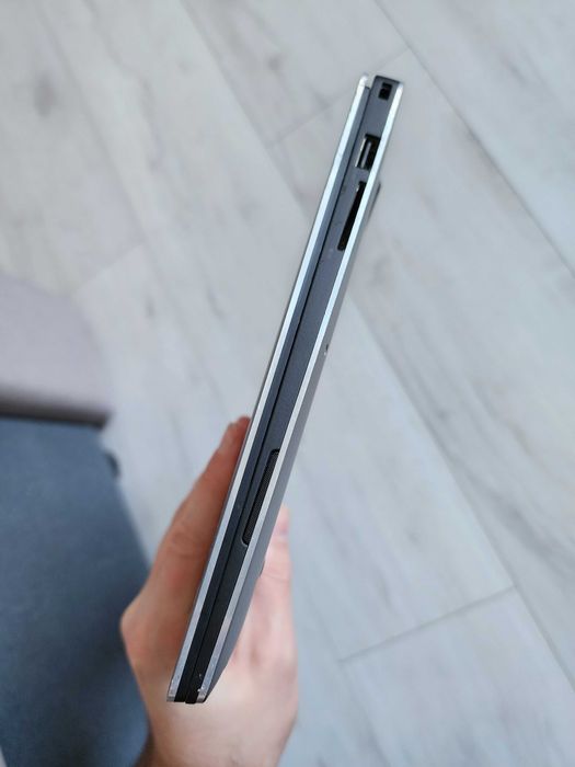 Dell XPS 13 9350 13.3" Intel I5-6200U - FHD 8Gb 256Gb SSD