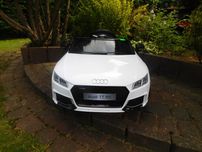 JAREX Auto-Auto samochód na akumulator AUDI TT RS Pilot Skor