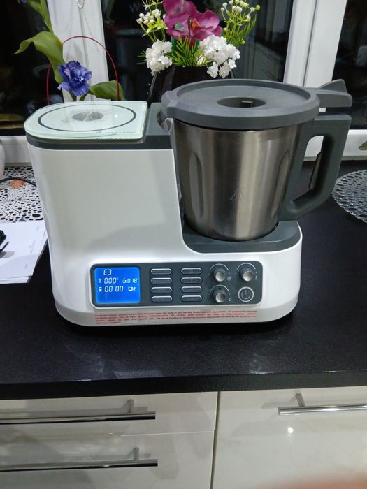 Robot kuchenny QUIGG