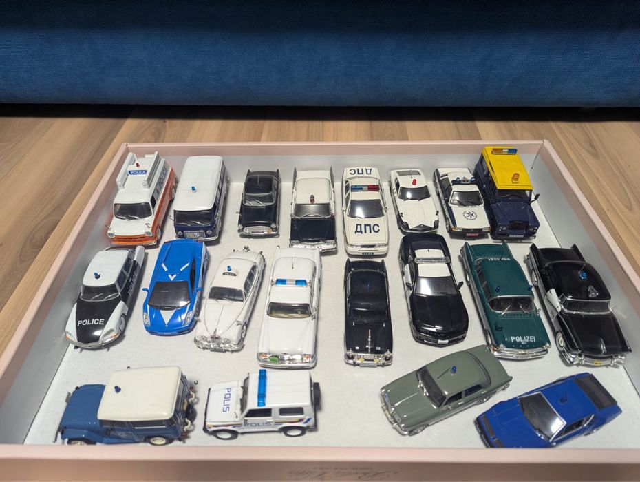 колекційні модельки 1:43