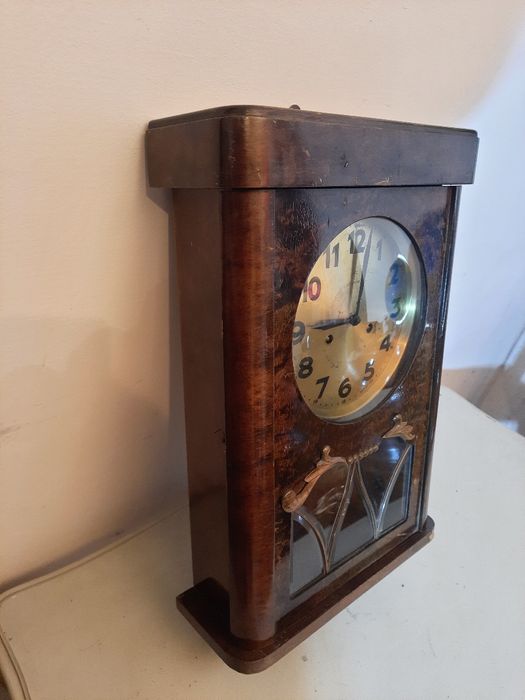 zegar junghans do przejrzenia