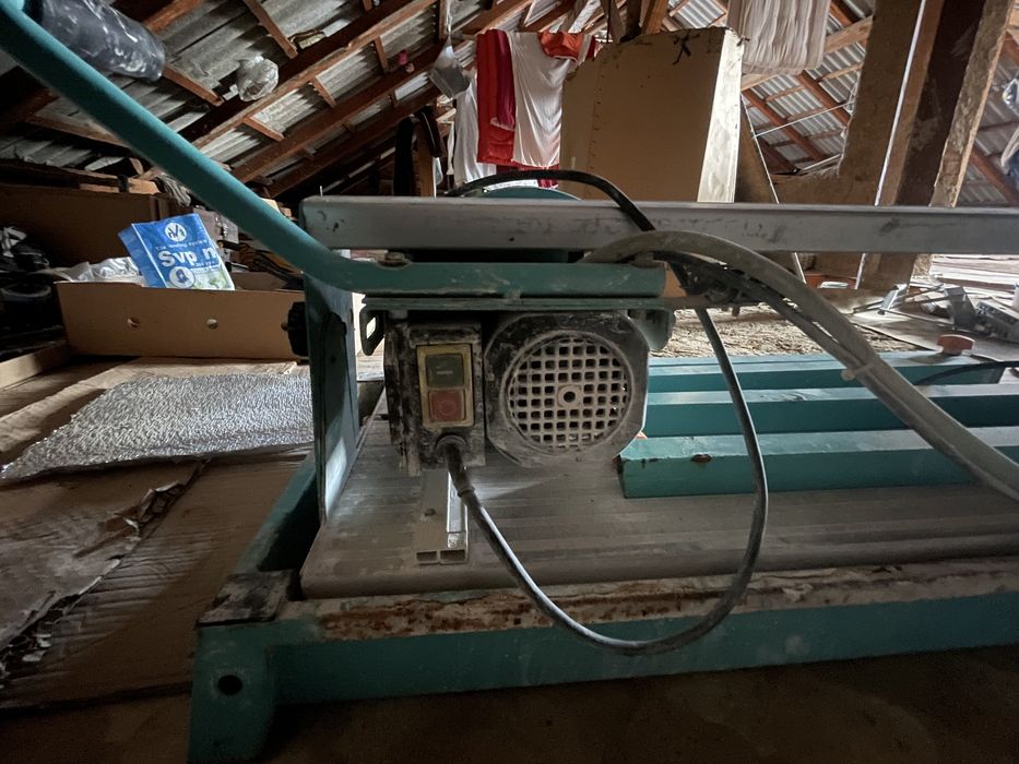 Плиткоріз водяний