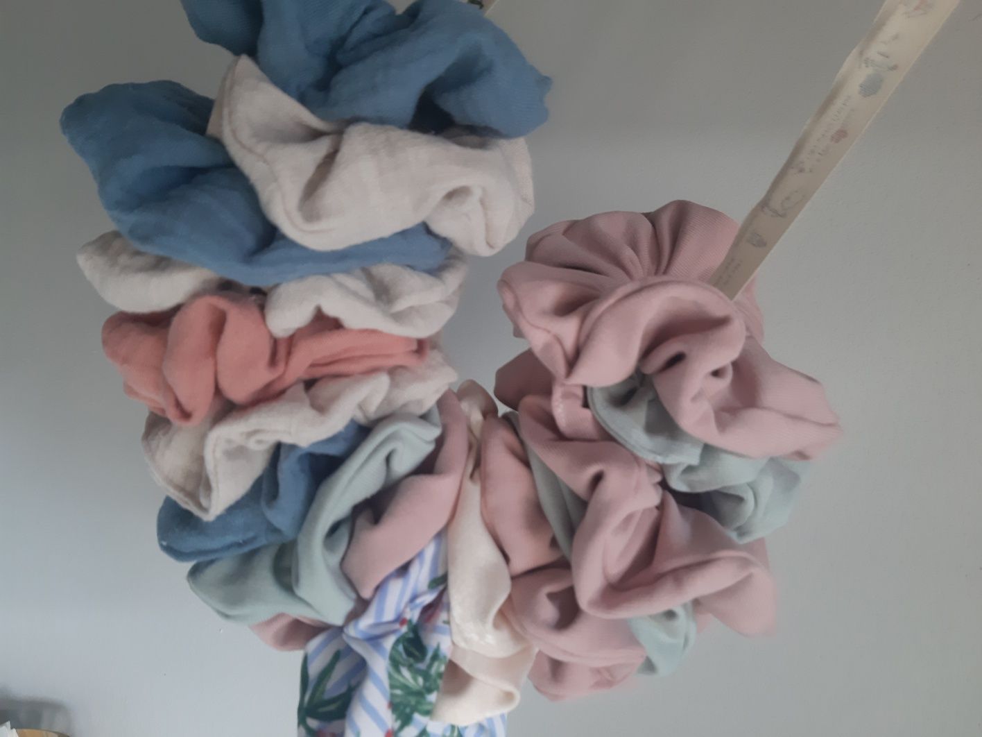 10szt gumek scrunchie NUS zestaw 30zl