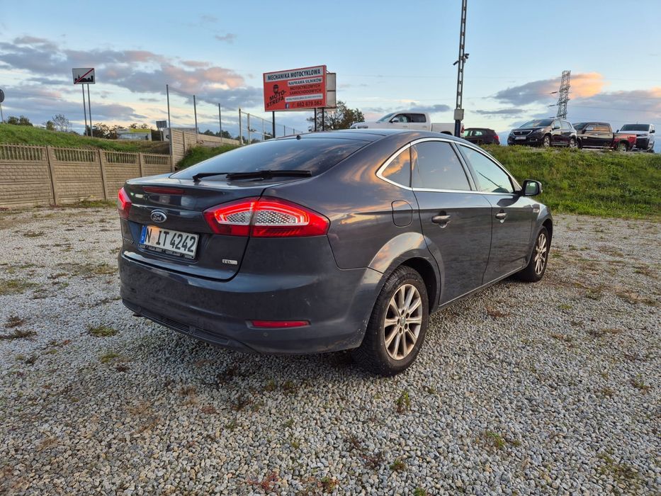 Ford Mondeo TITANIUM Ledy Navi Automat Skóry Parktronik Chromy 2011 r.