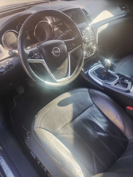 Opel Insignia 2 .0 CDTi