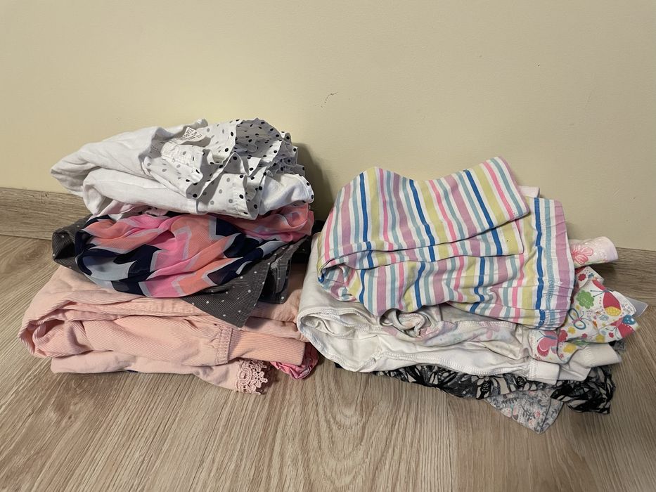Sprzedam pake ubranek dla dziewczynki rozmiar 86/92