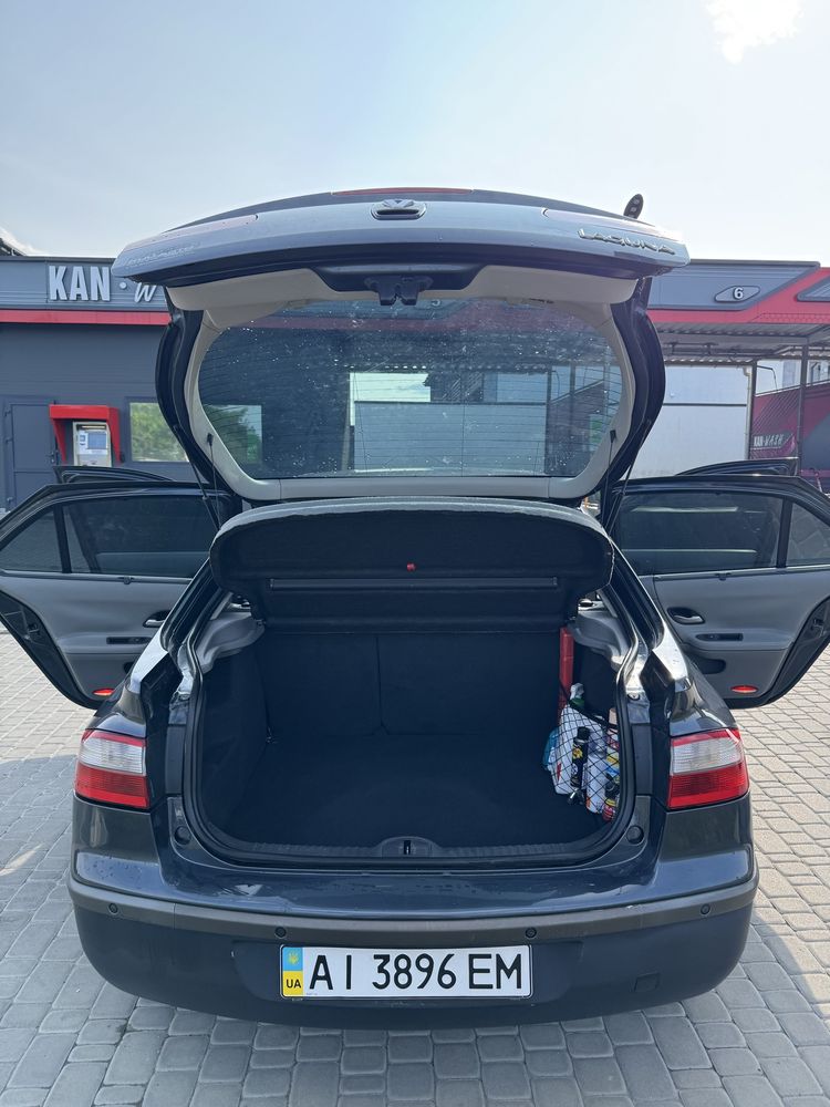 Renault Laguna 2 2004