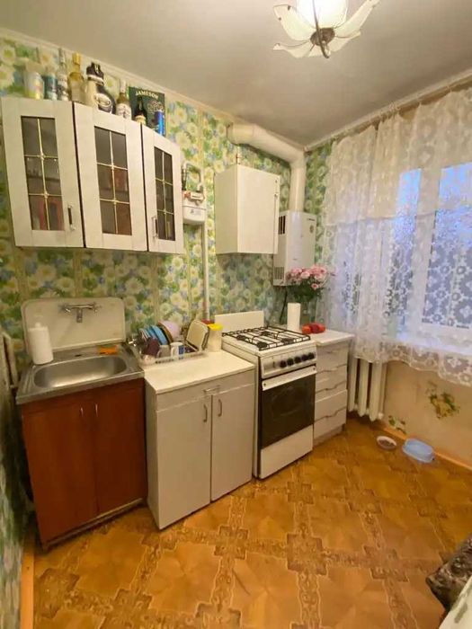 Продам 1-комнатную квартиру на ул. Новокрымская!Титова!