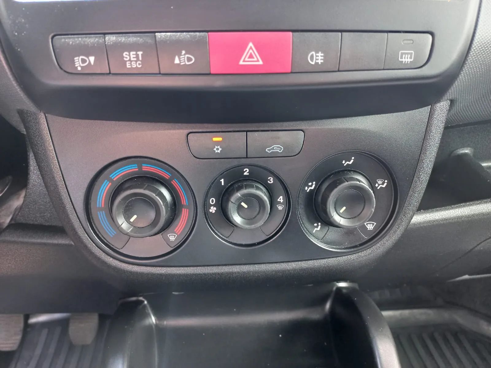 Fiat Doblo 1.4 benzyna * klima * 2 x boczne drzwi * tylko 143000 km *