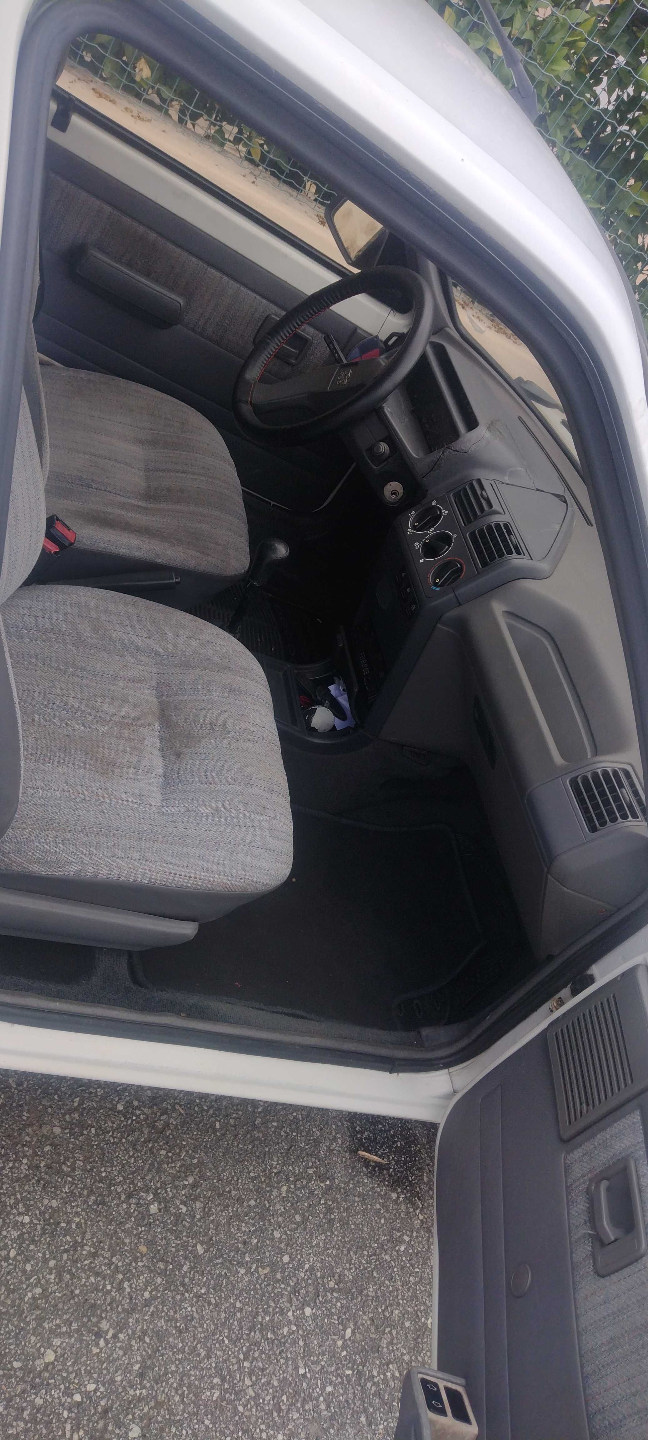 Peugeot 205 ano 92