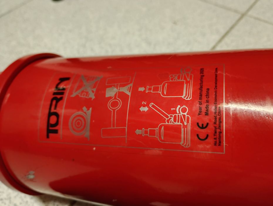 Macaco hidráulico de garrafa