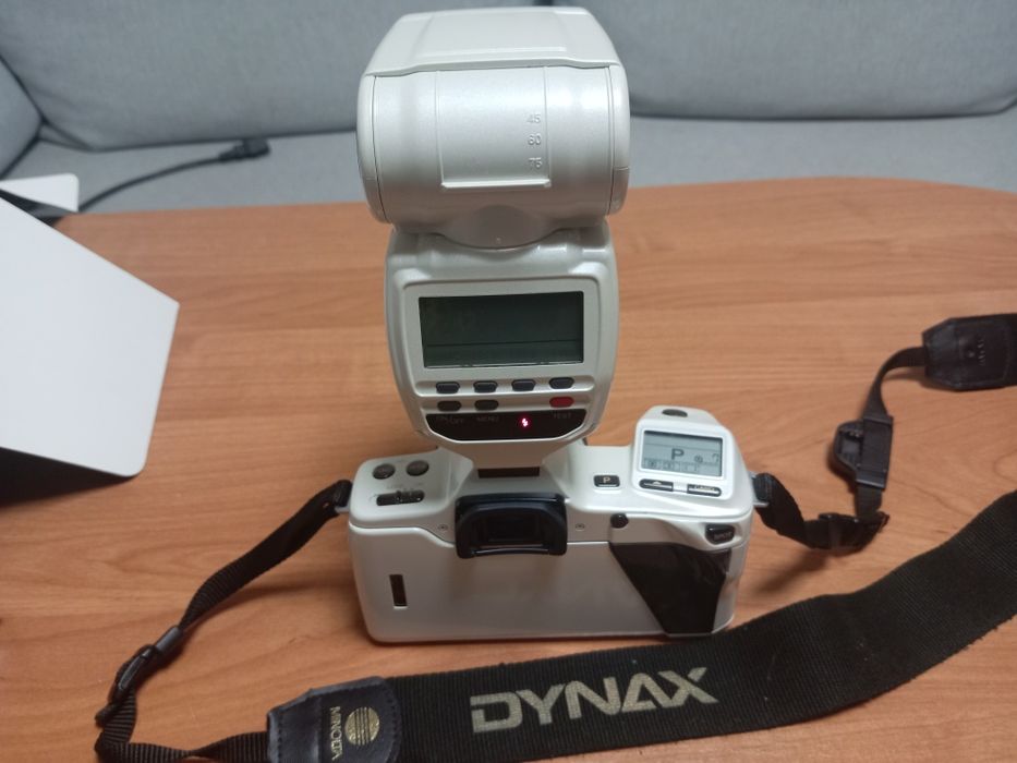 Minolta Dynax 8000i Prestige Limited Edition – komplet kolekcjonerski