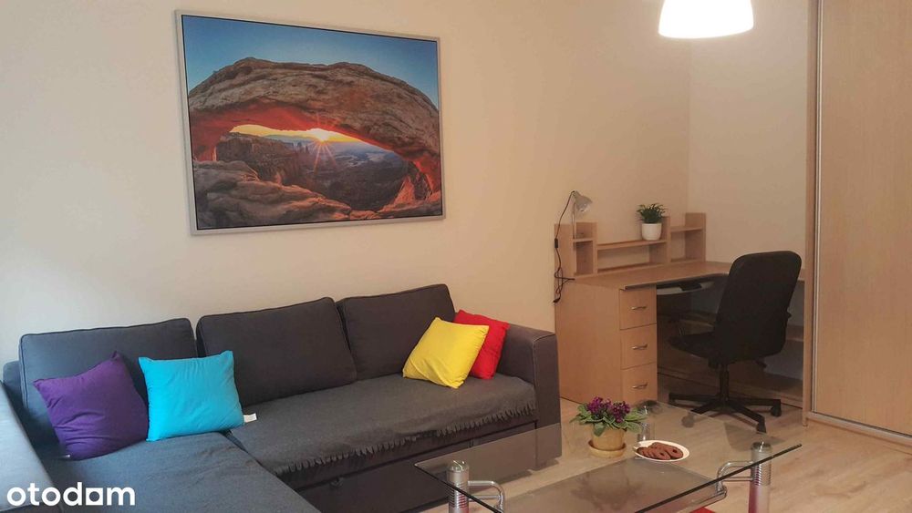 Pokój w mieszkaniu 2 pokojowym - miejsce parkingowe w cenie