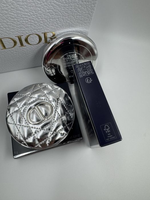 Хайлайтер Dior  forever glow luminizer 04 pink strobe