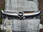 Listwa Atrapa Grill chrom Astra J