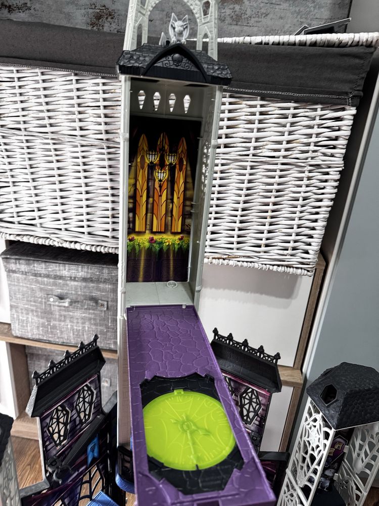 Monster High straszyceum deluxe xxl domek zamek
