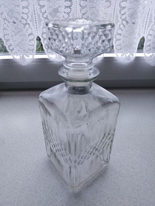 Szklana karfa vintage butelka z grawerem