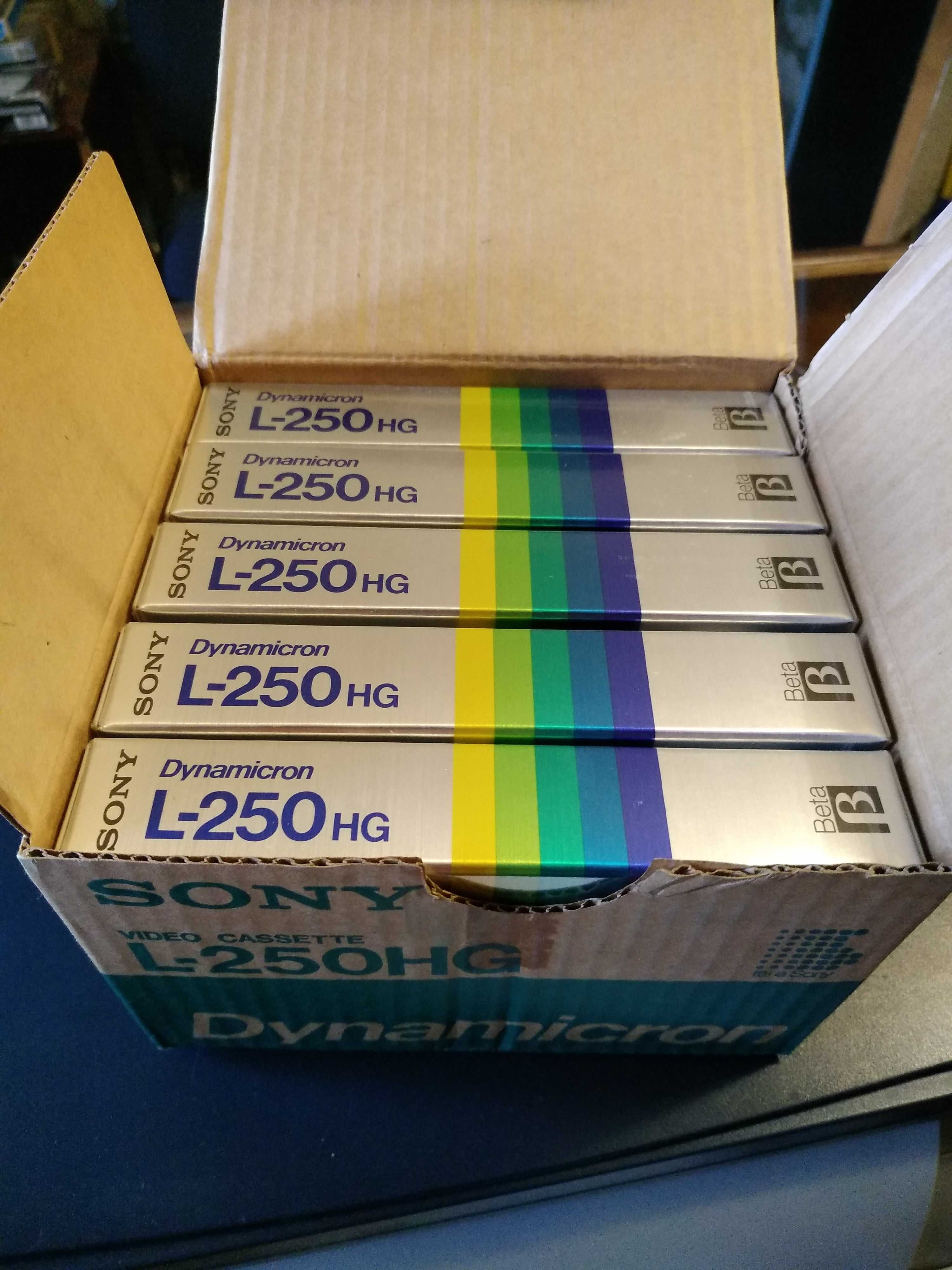 Видеокассеты формата BETAMAX:
- Sony Dynamicron L-250/830 NG