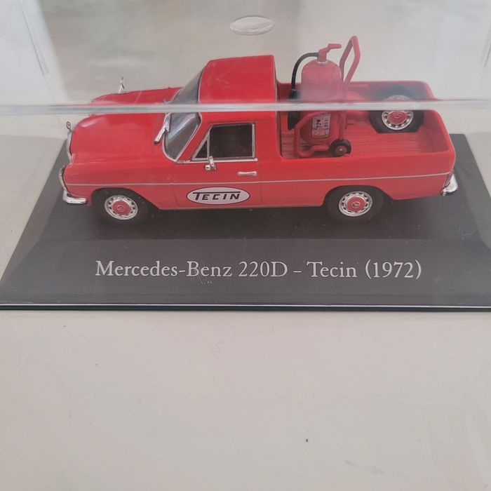 .Mercedes-Benz..