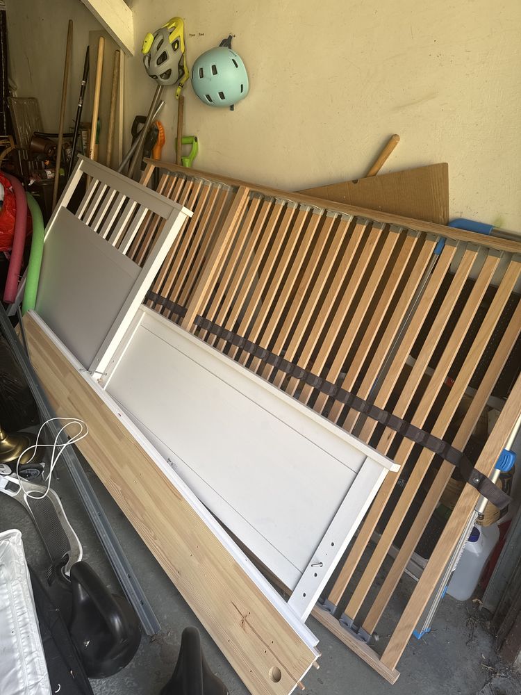 Lozko Hemnes IKEA z materacem