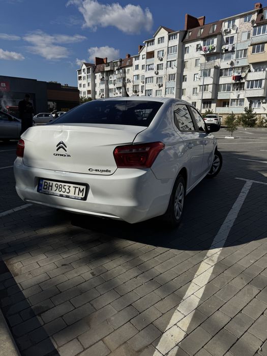 Продам Citroen C Elysee 1.2 2019 рік в гарному стані