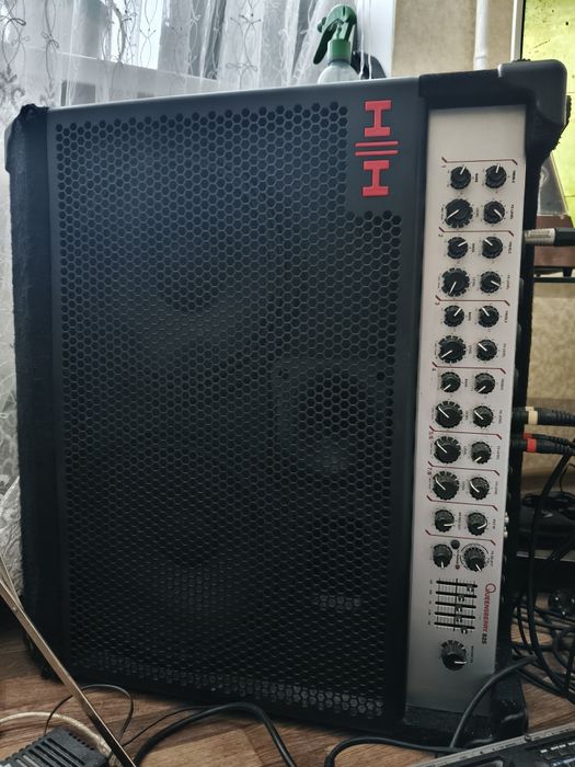 Комбо усилитель 250 What/ HH QBC825 Queensberry