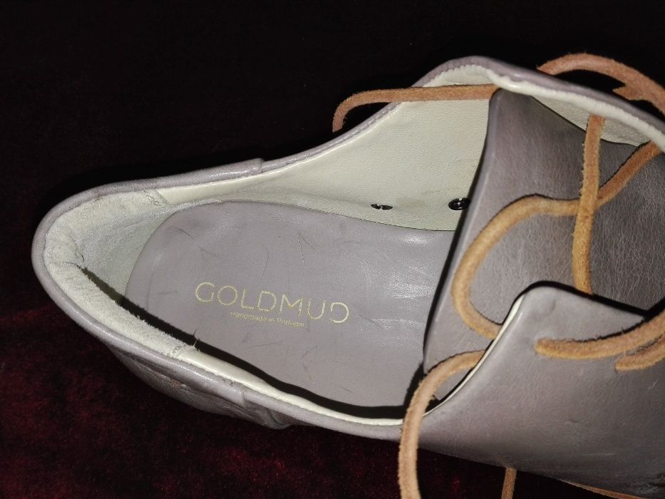 Продам новые из натуральной кожи оригинальные туфли GOLDMUD.