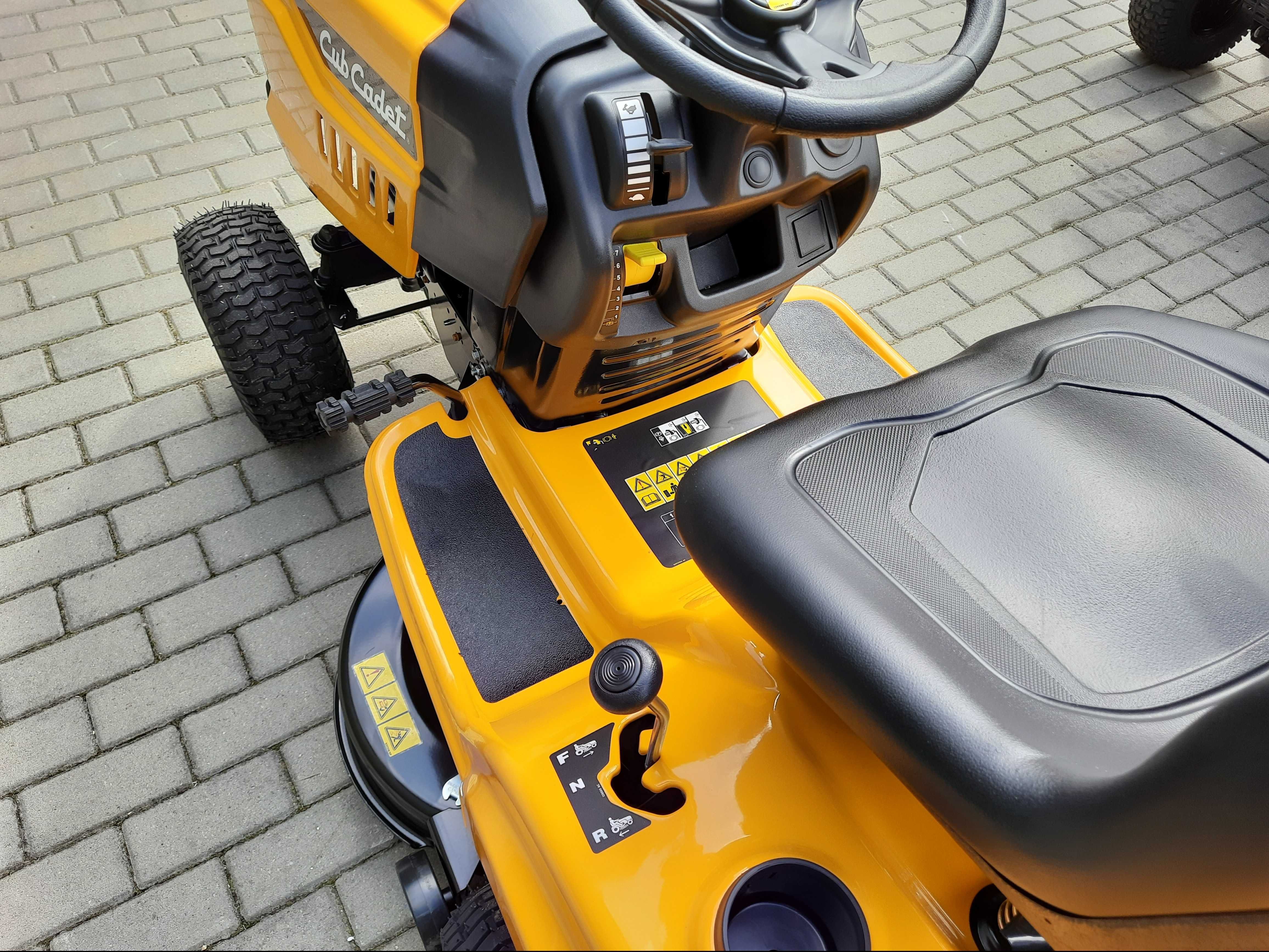 NAJNOWSZY Traktorek Kosiarka CUB CADET 15KM Pompa LT1 NR92 z Koszem