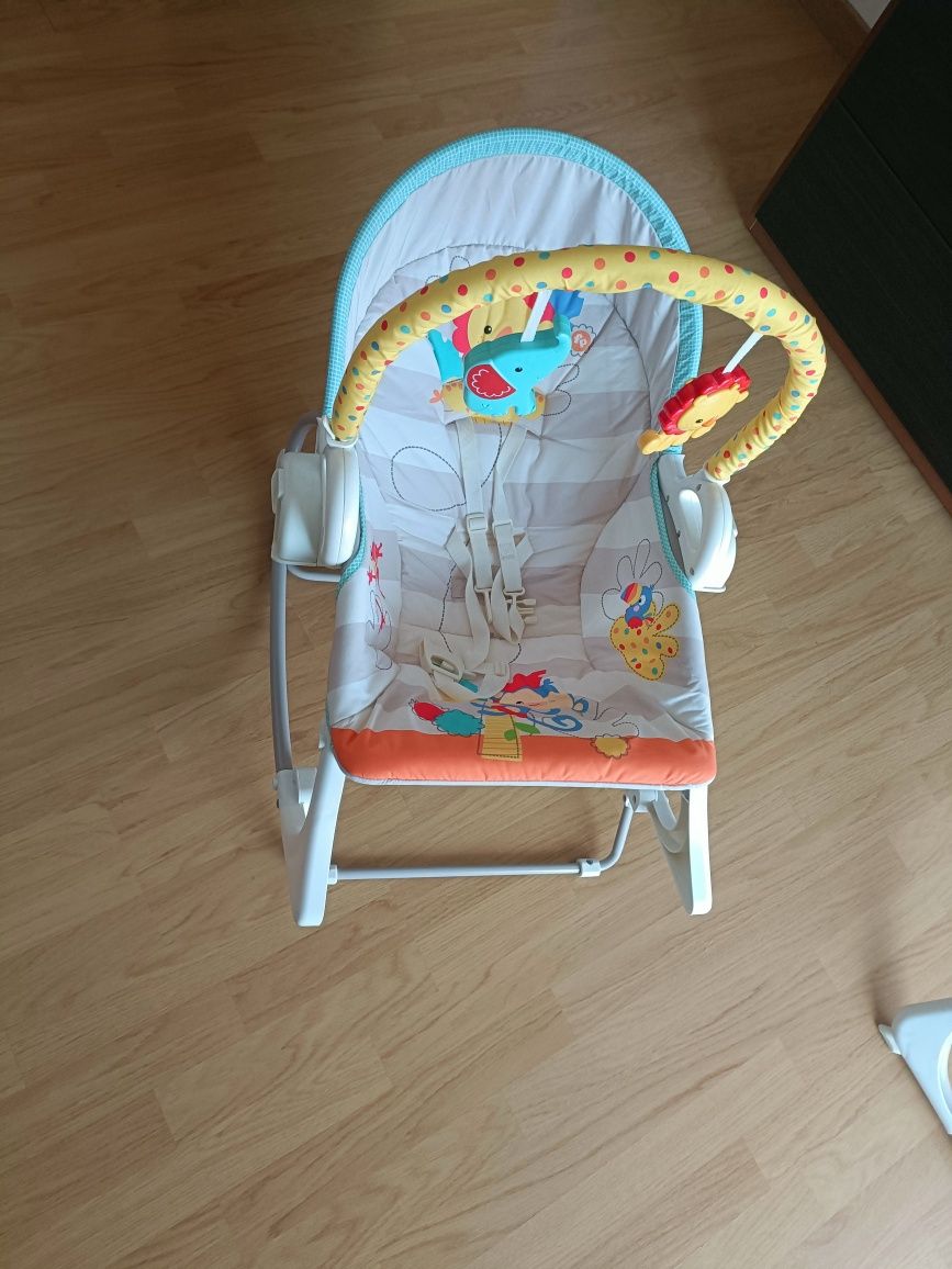 Vendo cadeira/baloiço de bebê