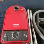 Miele odkurzacz 1400 W sprawny bardzo dobra moc