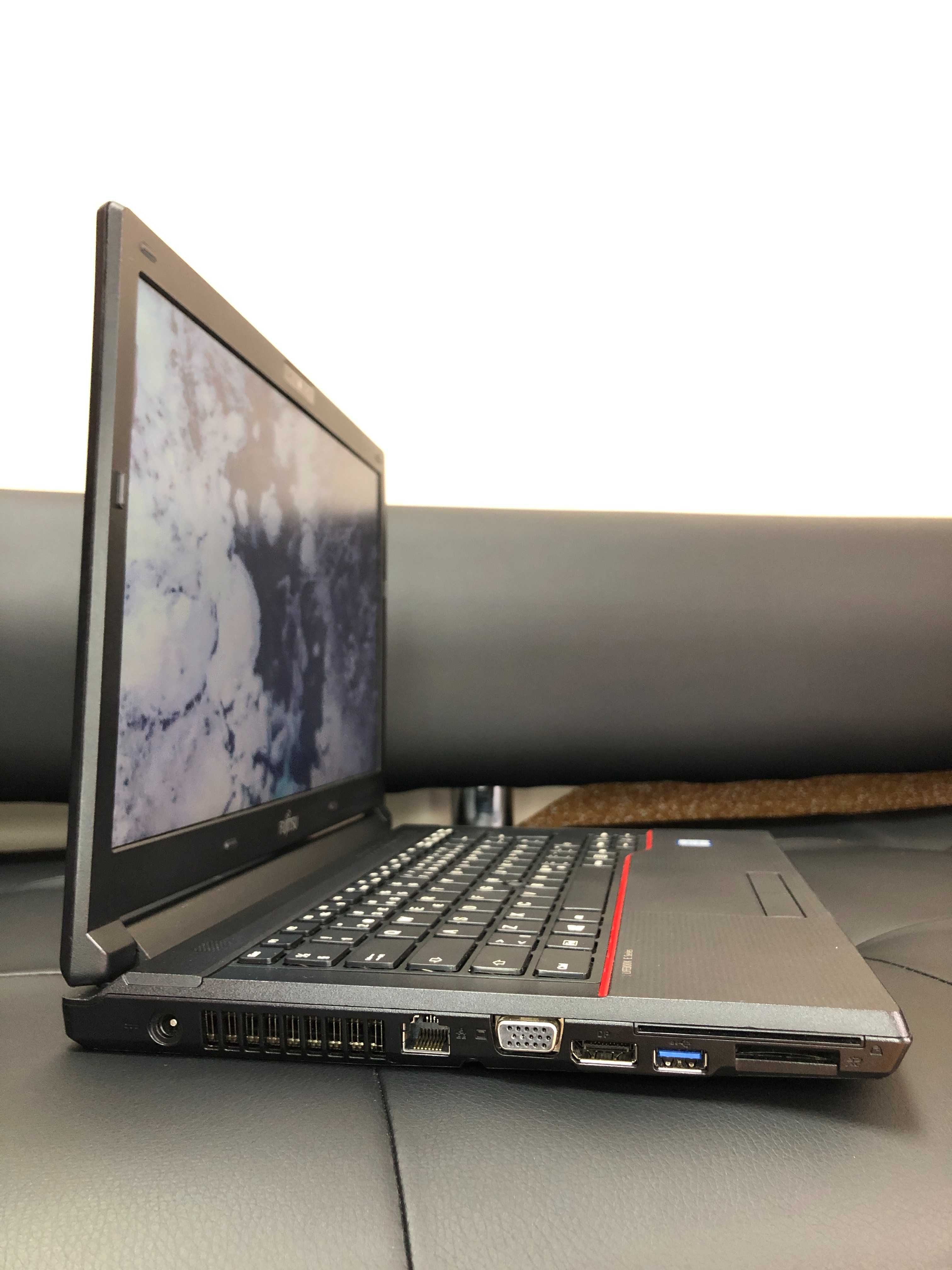 Ноутбук Fujitsu LIFEBOOK E546/13.9"HD/i3-6/8/256/Безкоштовна доставка