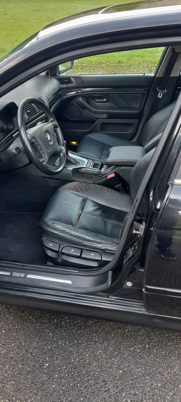 BMW Seria 5 BMW E39 525iA Automatik