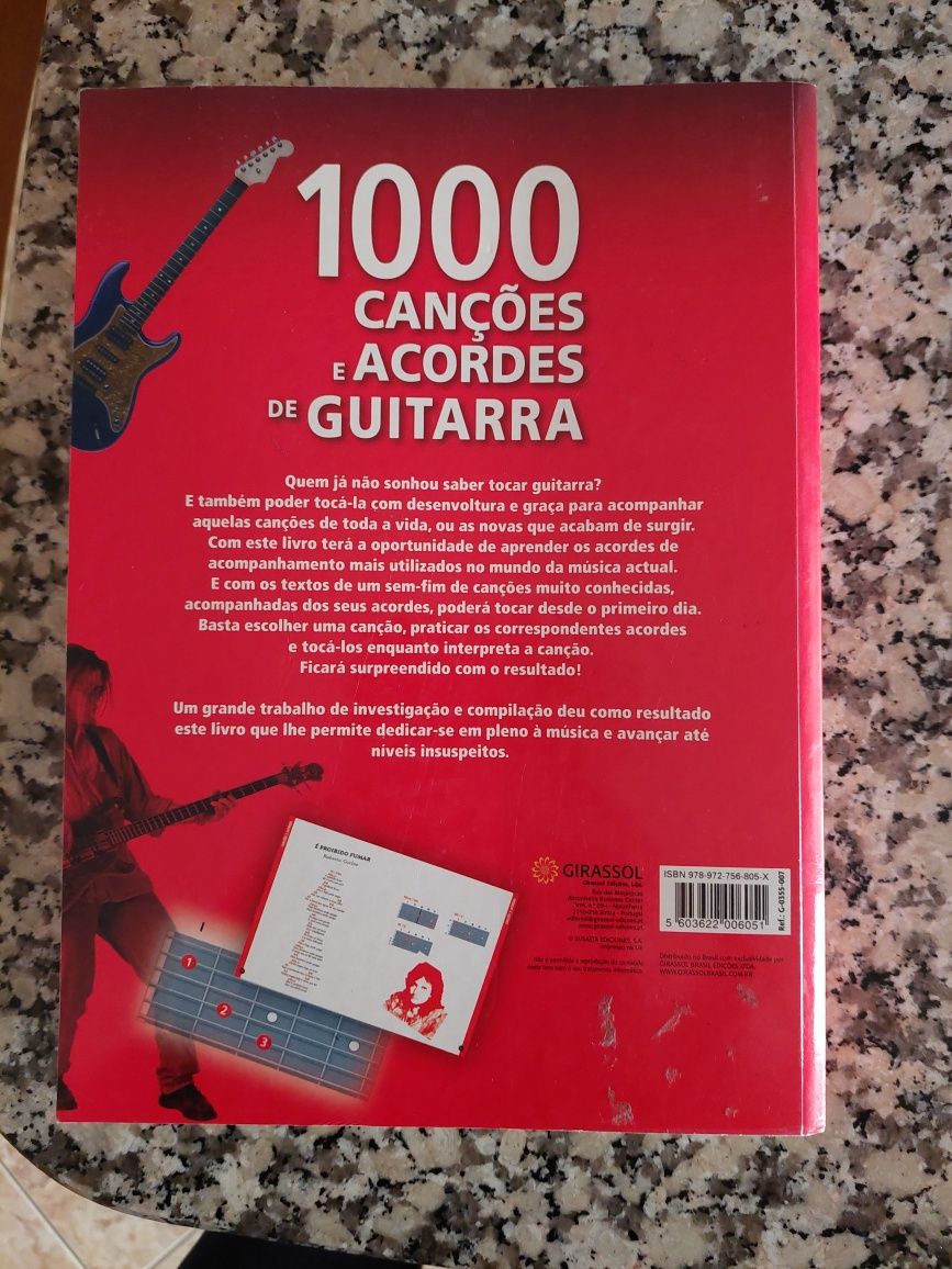 Livro 1000 canções e acordes de guitarras