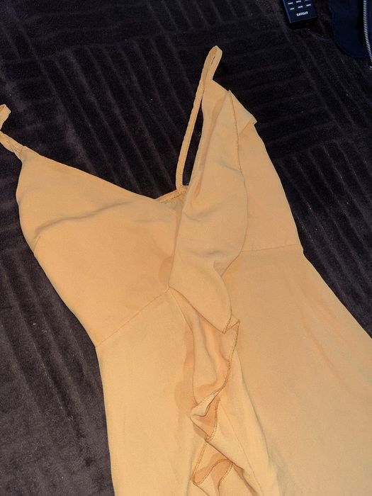 Жіночий сарафан.