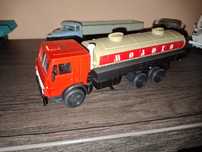 Маштабна модель 1:43 Камаз 53212 Молоковоз