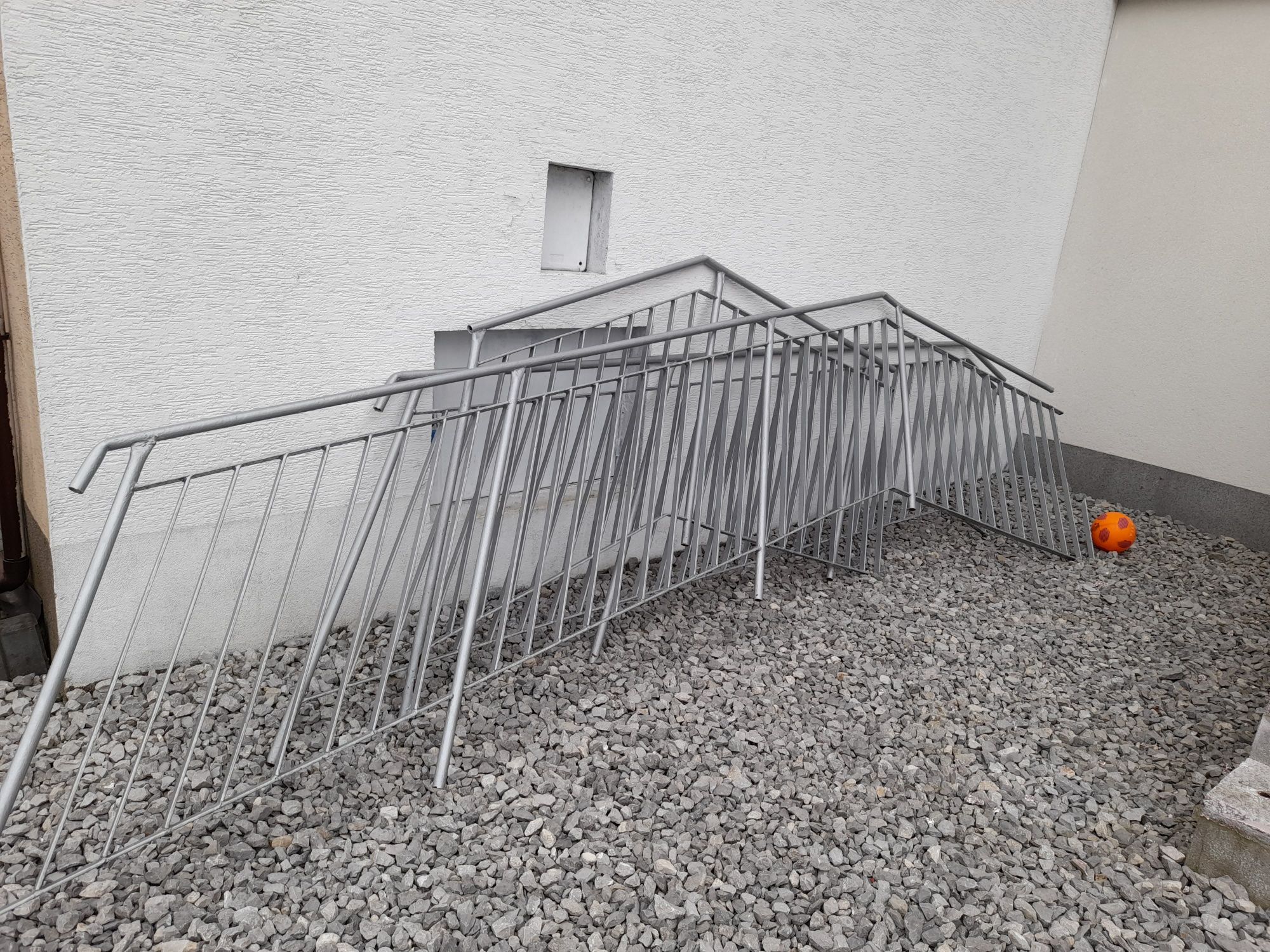 Stalowa balustrada z demontażu 9,3 m