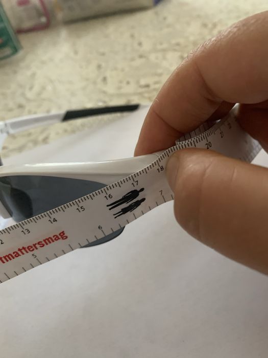 спортивні wrap‑окуляри, щільно прилягають, з гумовими вставками