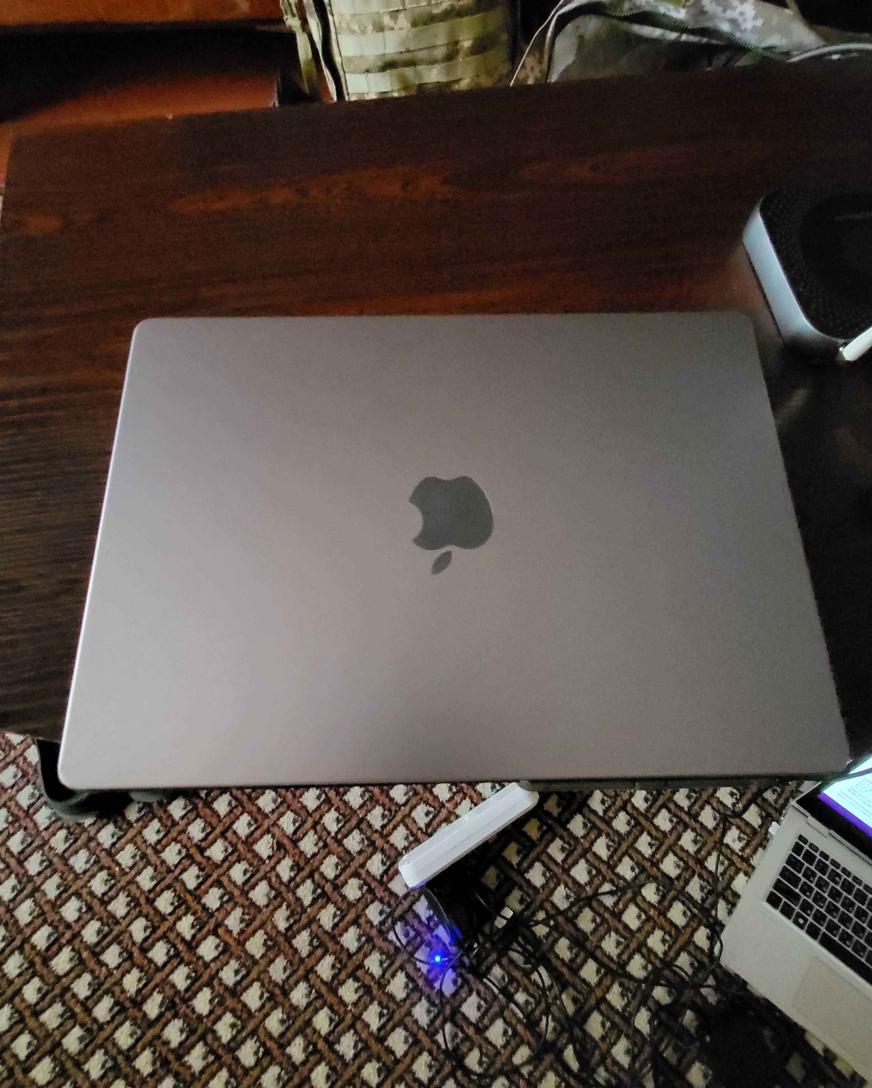 MacBook Pro 14" M1 Pro 2021 (2023!) 16/1 ТB батарея 224/88%