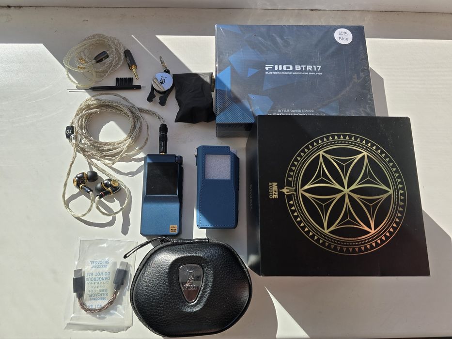 Аудіо сетап: навушники Meze Advar + підсилювач Fiio BTR 17