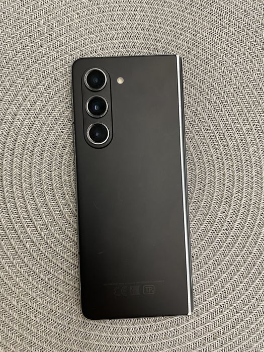Продам Samsung Fold 5