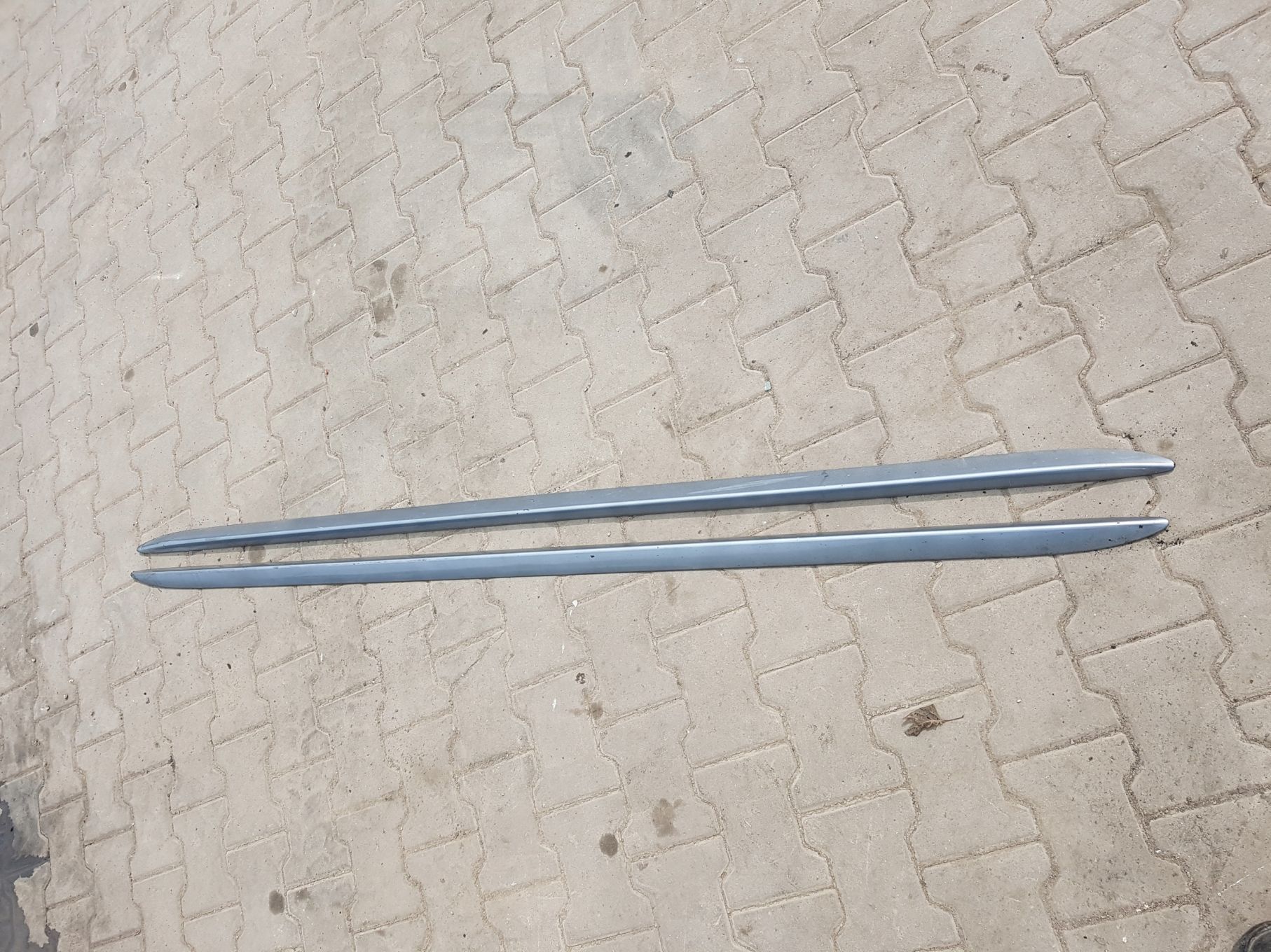 AUDI A4 B8 08-11r S-LINE LISTWY PROGOWE LY9G KOMPLET