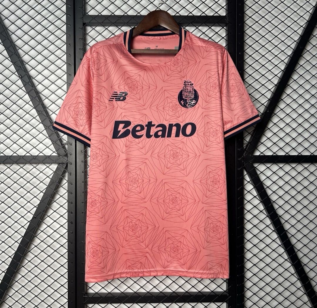 Camisolas de futebol da época 25/26