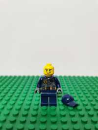 Policjant figurka LEGO cty0734