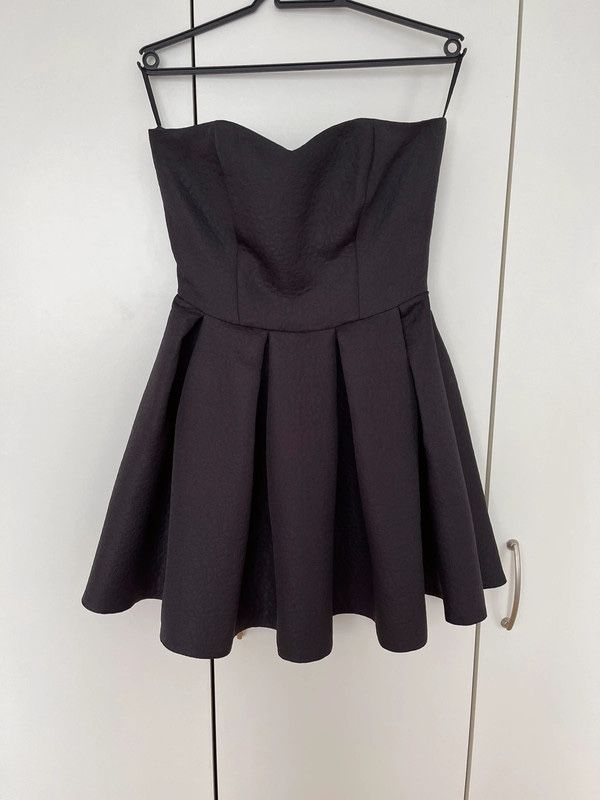 Sukienka wieczorowa czarna Lavill fashion 38 elegancka rozkloszowana