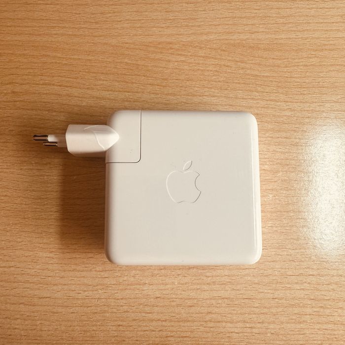 Adaptador de Energia Apple 96W USB-C