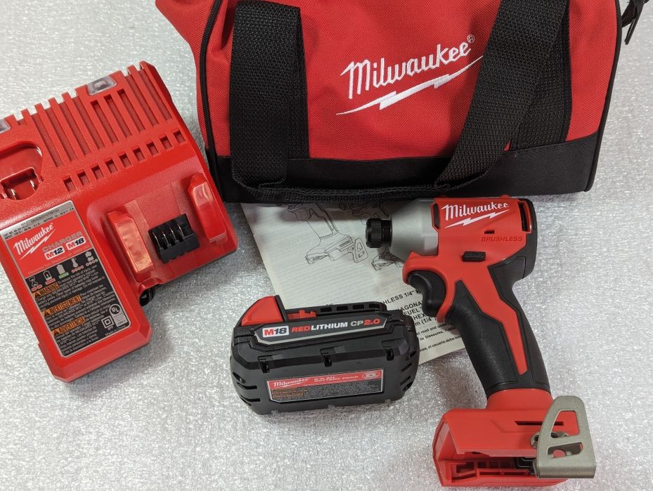 Milwaukee M18 3650-21 Безщітковий гайковерт імпакт