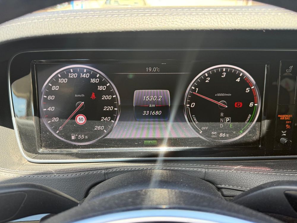 Mercedes S 300D hybrid
