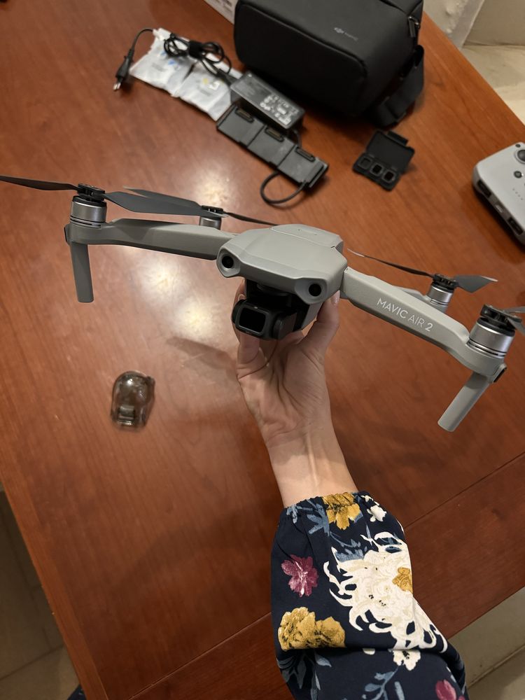 Drone DJI MAVIC AIR 2 Fly More Combo, como novo