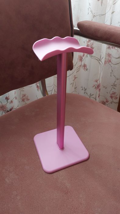 Підставка під навушники. Headset stand.