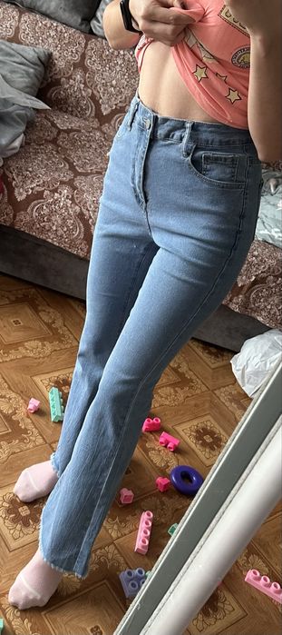 Продам джинси кльош